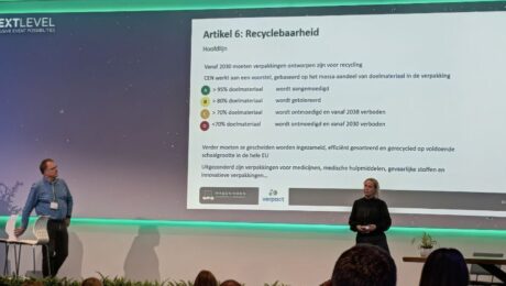 'De industrie moet de kop uit het zand halen'